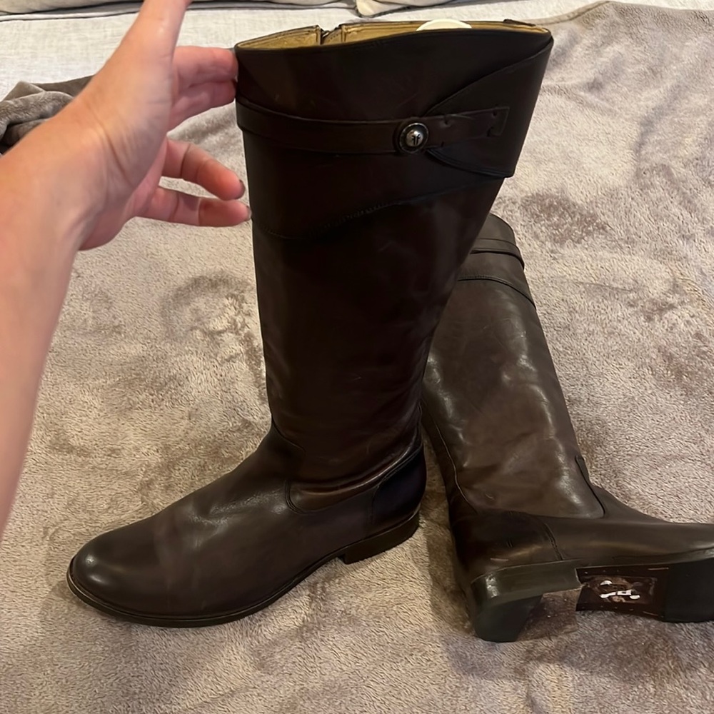 Frye Melissa zip up womens size 11 in rich chocolate brown color boots